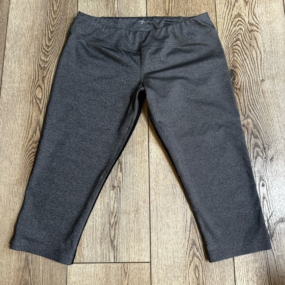 Reebok Crossfit black & gray capri athletic leggings colorblock banded waist, M. - Picture 2 of 7